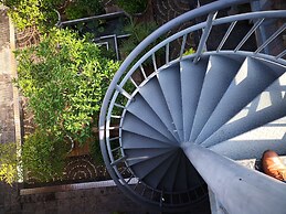 Simple Palace - Hostel