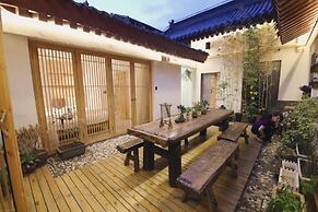 Simple Palace - Hostel