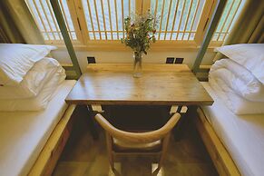 Simple Palace - Hostel