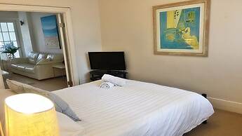 The Apartment Service DARL3