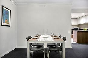The Apartment Service FW206