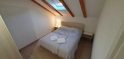 Apartments and Rooms Zvjezdana