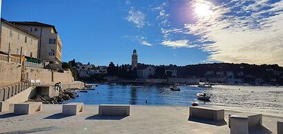 Apartments and Rooms Zvjezdana