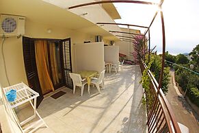 Apartments and Rooms Zvjezdana