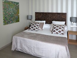 Serennia Exclusive Rooms