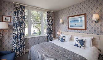 Fermain Valley Hotel
