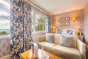Fermain Valley Hotel