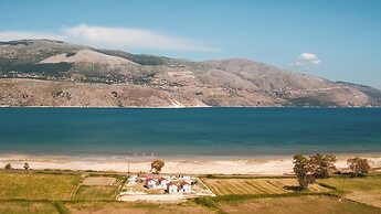 Daphne's Boutique Apartments