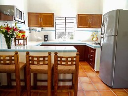 Bugambilias studio by Las Palmas