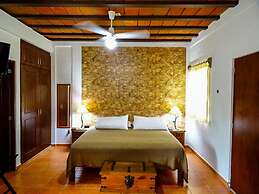 Bugambilias studio by Las Palmas