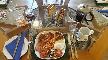 A. B&B - Glastonbury