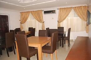 BEN AUTO guest house