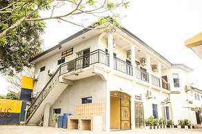 BEN AUTO guest house