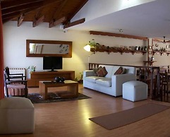 L'Hirondelle - Adults Only