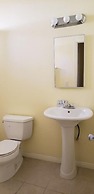 Europa Inn & Suites