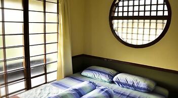 Villa Kota Bunga Ade