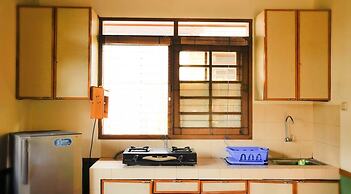 Villa Kota Bunga Ade