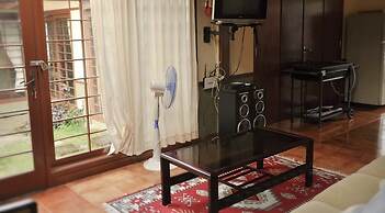 Villa Kota Bunga Ade