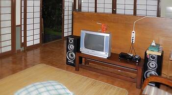 Villa Kota Bunga Ade