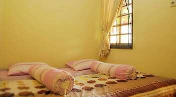 Villa Kota Bunga Ade