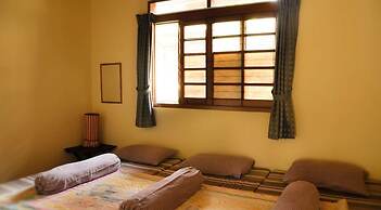 Villa Kota Bunga Ade