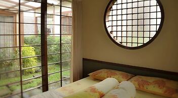 Villa Kota Bunga Ade