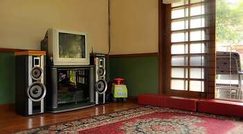 Villa Kota Bunga Ade