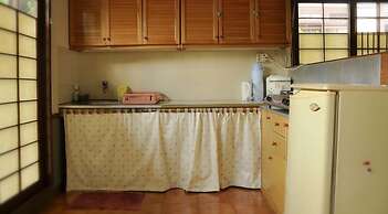 Villa Kota Bunga Ade