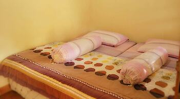 Villa Kota Bunga Ade