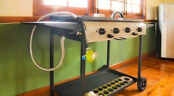 Villa Kota Bunga Ade