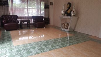 Metro Malioboro Living