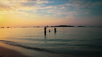 Eco Beach Tent by Billiton