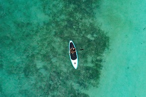 Eco Beach Tent by Billiton