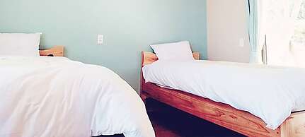 Guesthouse Sunset Hill Bise - Hostel