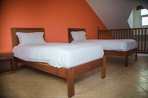 Sunset Reef Resort & Spa