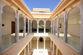 Fateh Safari Suites by Fateh Collection