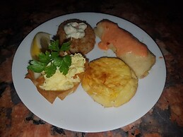 Kleineweide Guest House