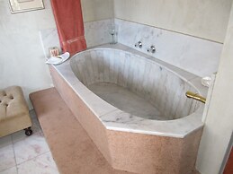 Kleineweide Guest House