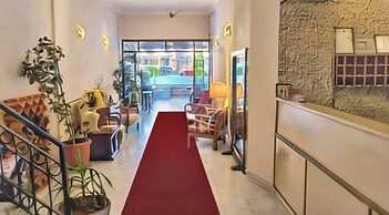 Karadede Hotel