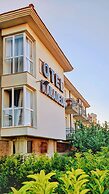 Karadede Hotel