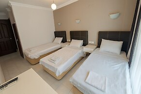 Karadede Hotel