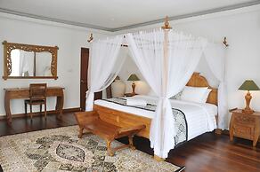 Bali Paradise Heritage by Prabhu