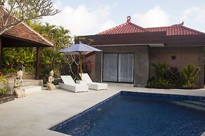 Bali Paradise Heritage by Prabhu