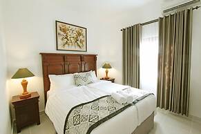 Bali Paradise Heritage by Prabhu