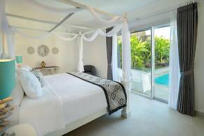 Bali Paradise Heritage by Prabhu