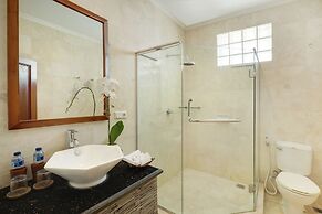 Bali Paradise Heritage by Prabhu