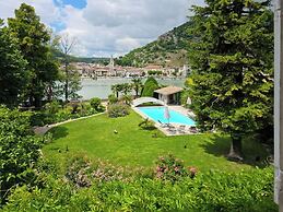 Villa Rhôna
