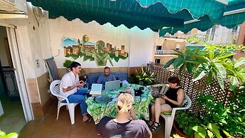 Hostal El Cascabel - Hostel