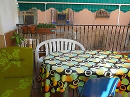 Hostal El Cascabel - Hostel