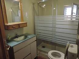 Hostal El Cascabel - Hostel